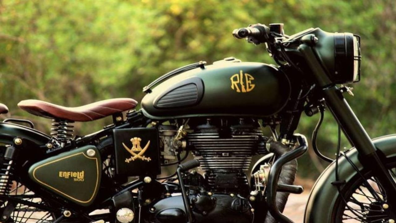 Royal Enfield Bullet – 349cc Engine, 5-Speed Gearbox & Iconic Retro Design at Just ₹92,000!